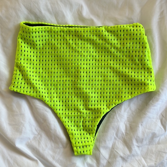 ACACIA SWIMWEAR Seychelles Bottom | Neon Cactus Mesh - Picture 3 of 5